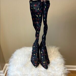 Betsey Johnson Stretchy Black Floral Boots. Size 10M. New.